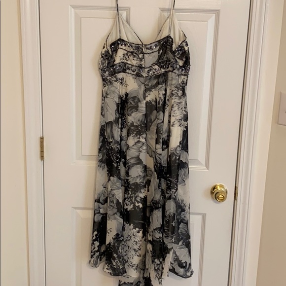 Gray Floral Sequin Flowy Dress - Picture 7 of 8